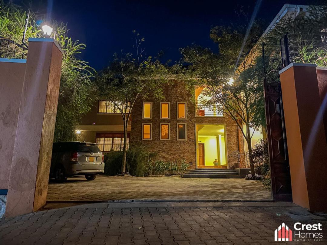 Crest Homes Uganda Kitende Exterior foto